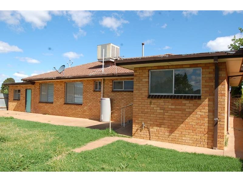 45 Wilga Street, Hanwood NSW 2680