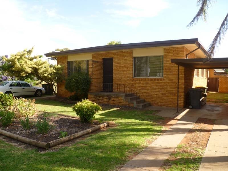 45 Kookora Street, Griffith NSW 2680