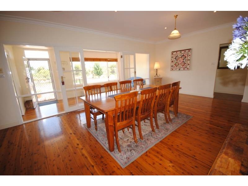9  Fawcett Drive, Lake Wyangan NSW 2680