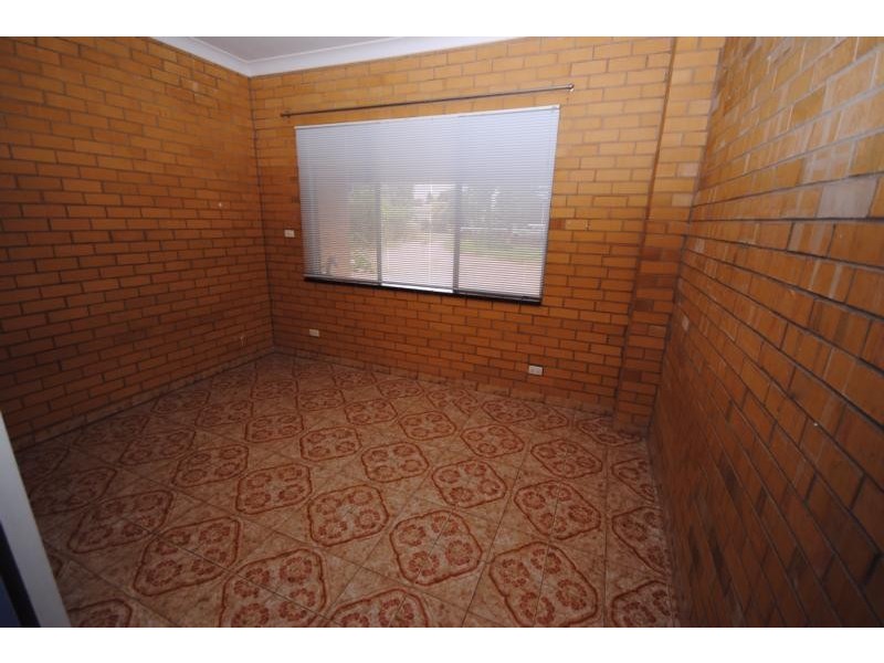 38 Lawson Crescent, Griffith NSW 2680
