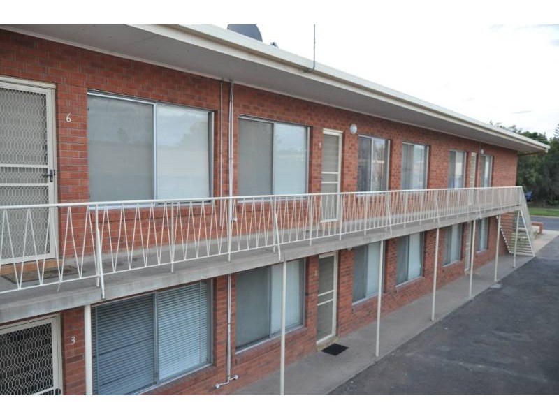 248 Wakaden Street, Griffith NSW 2680