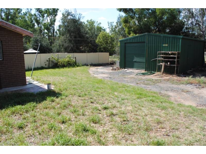 2b Narrand Street, Darlington Point NSW 2706