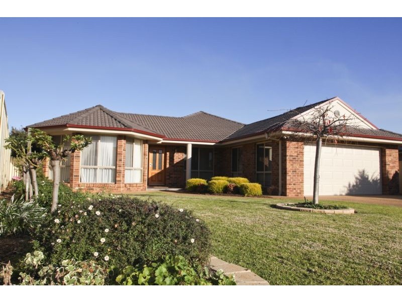 2 Mardon Place, Griffith NSW 2680