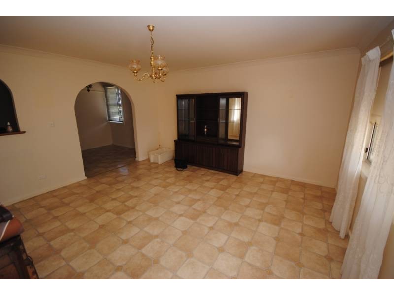 75 Macarthur Street, Griffith NSW 2680