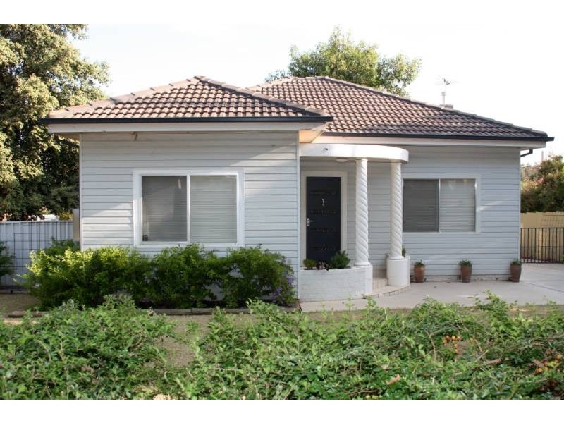 64  Coolah Street, Griffith NSW 2680