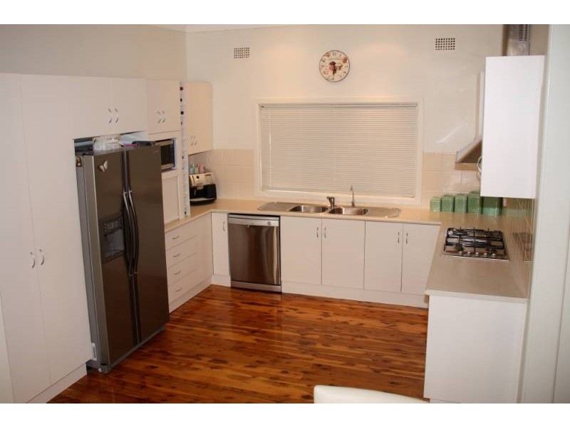 64  Coolah Street, Griffith NSW 2680