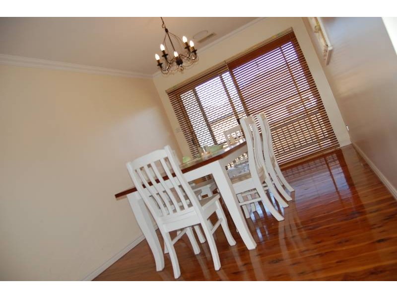 13 Dickson Road, Griffith NSW 2680