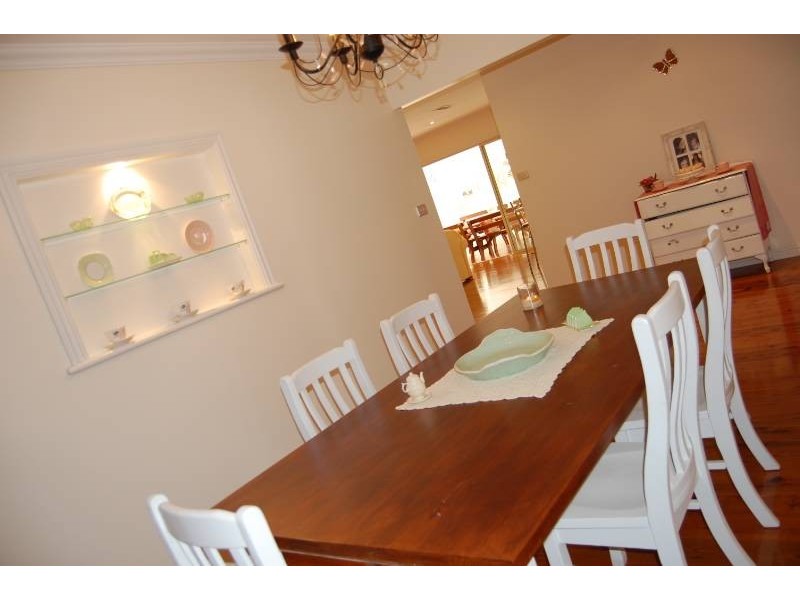 13 Dickson Road, Griffith NSW 2680