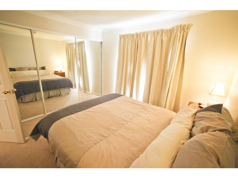 2/16 POWYS PLACE, Griffith NSW 2680
