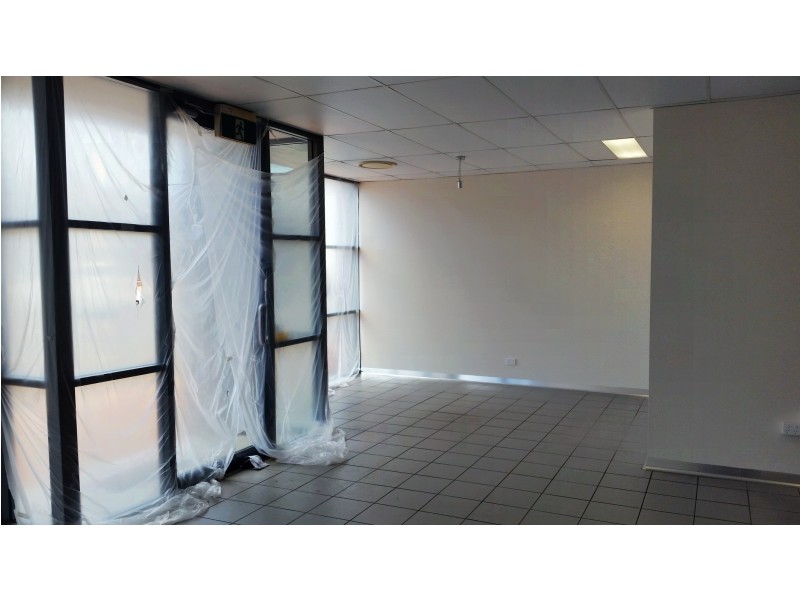 SUITE 3 / 115 YAMBIL STREET, Griffith NSW 2680