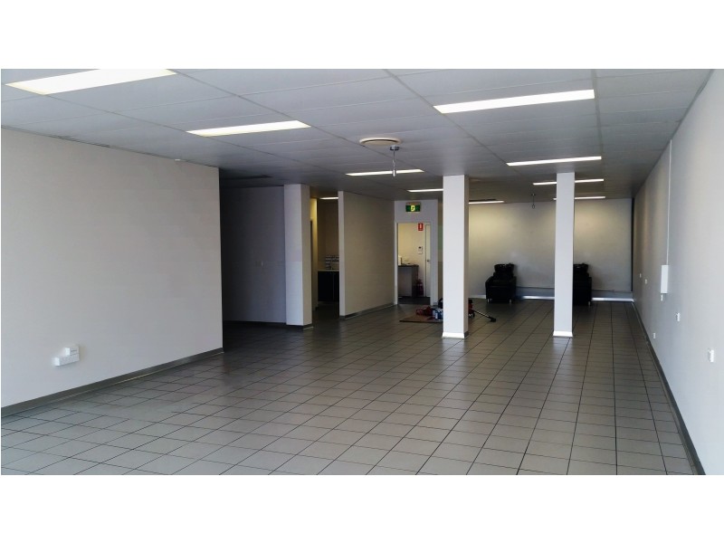 SUITE 3 / 115 YAMBIL STREET, Griffith NSW 2680