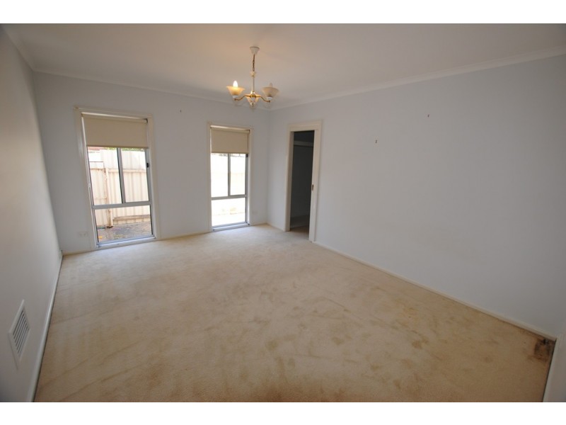 4-6 Kelly Avenue, Griffith NSW 2680