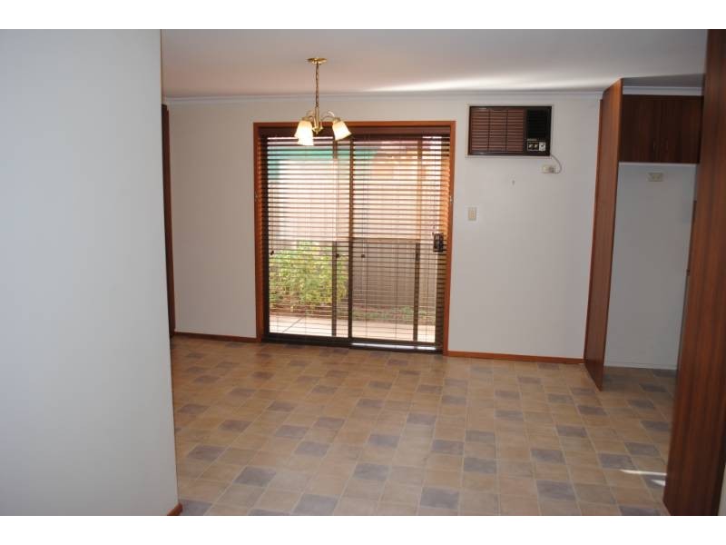 Unit 5, 2-4 Hoad Street, Griffith NSW 2680