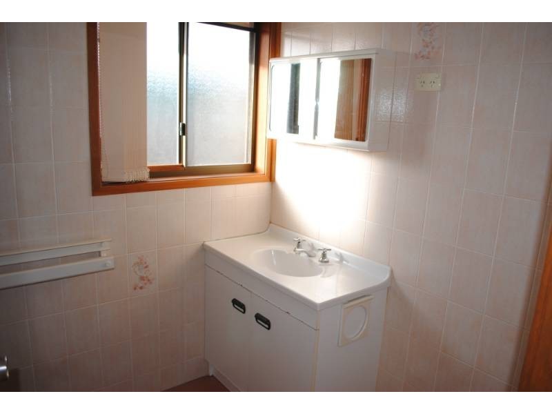 Unit 5, 2-4 Hoad Street, Griffith NSW 2680