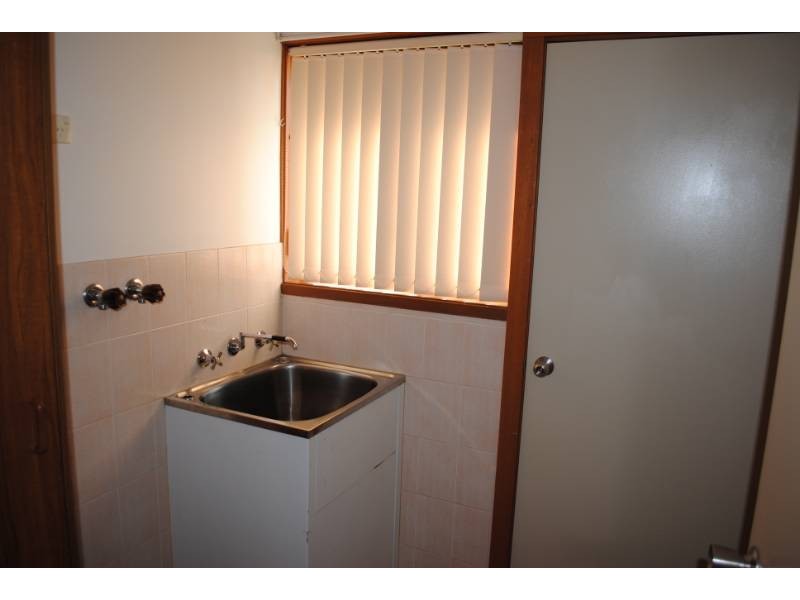 Unit 5, 2-4 Hoad Street, Griffith NSW 2680