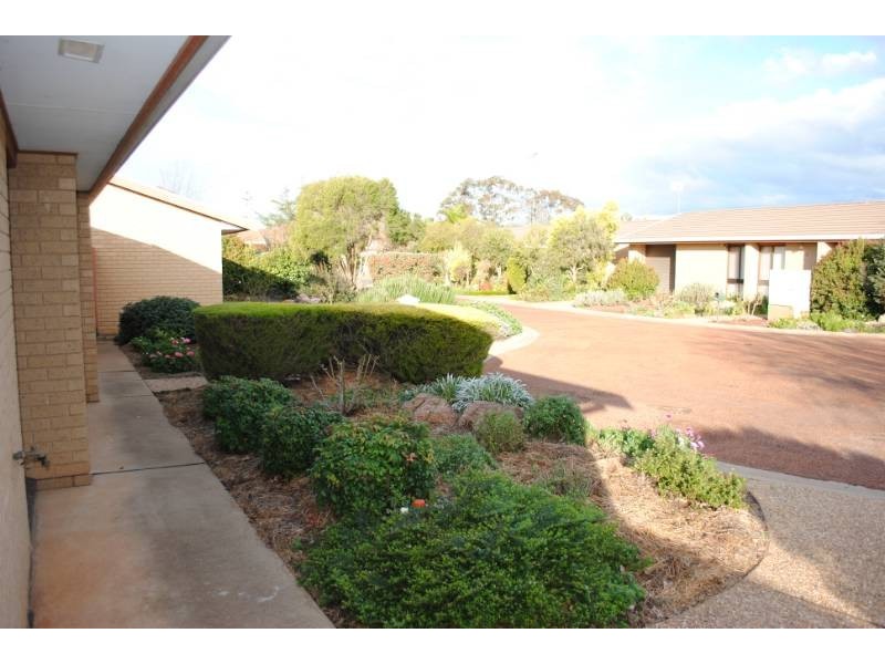 Unit 5, 2-4 Hoad Street, Griffith NSW 2680