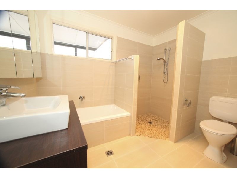 28 Wilga Street, Hanwood NSW 2680