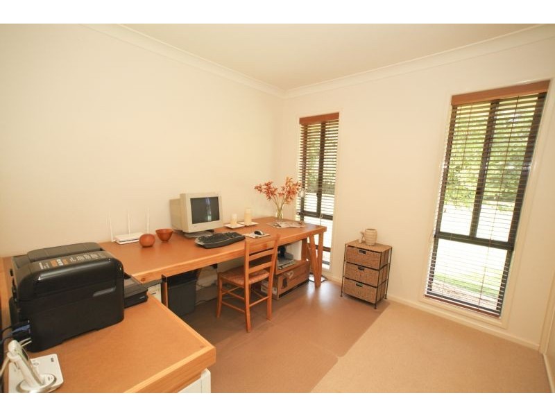 3 Elizabeth Drive, Lake Wyangan NSW 2680