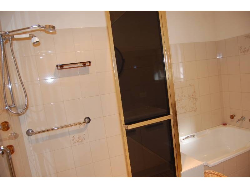 22 Thorby Crescent, Griffith NSW 2680