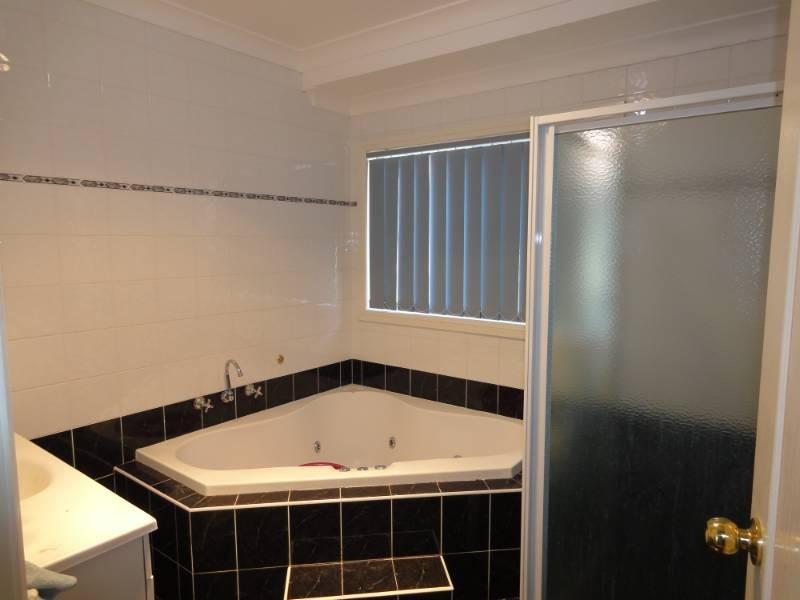 20 Nelson Dr, Griffith NSW 2680