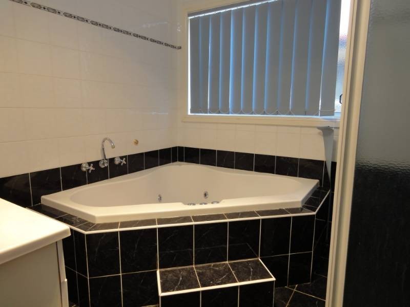 20 Nelson Dr, Griffith NSW 2680