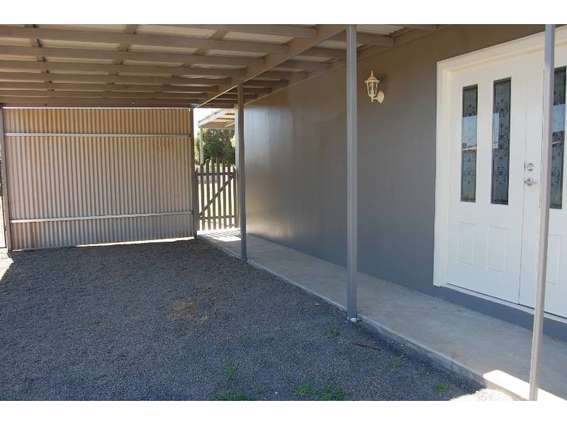 7 Wattle Street, Hanwood NSW 2680