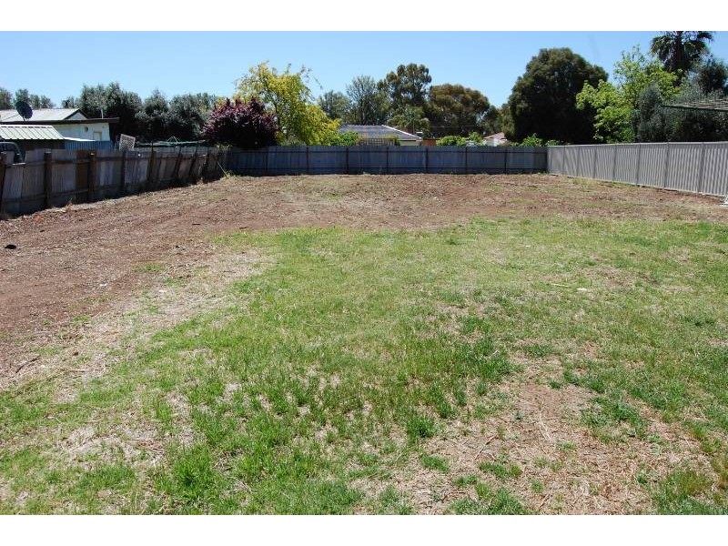 7 Wattle Street, Hanwood NSW 2680