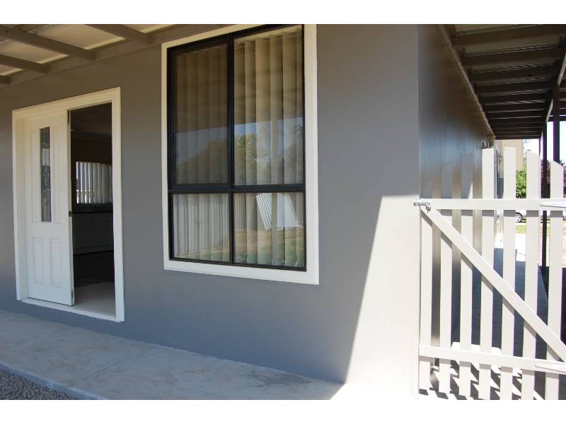 7 Wattle Street, Hanwood NSW 2680