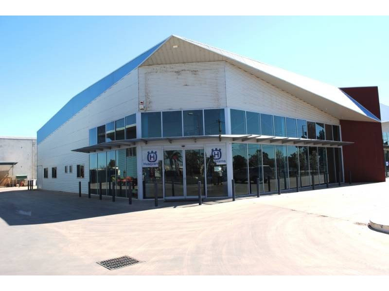 124-126 WAKADEN STREET, Griffith NSW 2680