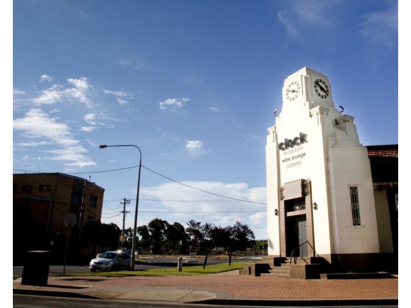 239-242  Banna Avenue, Griffith NSW 2680