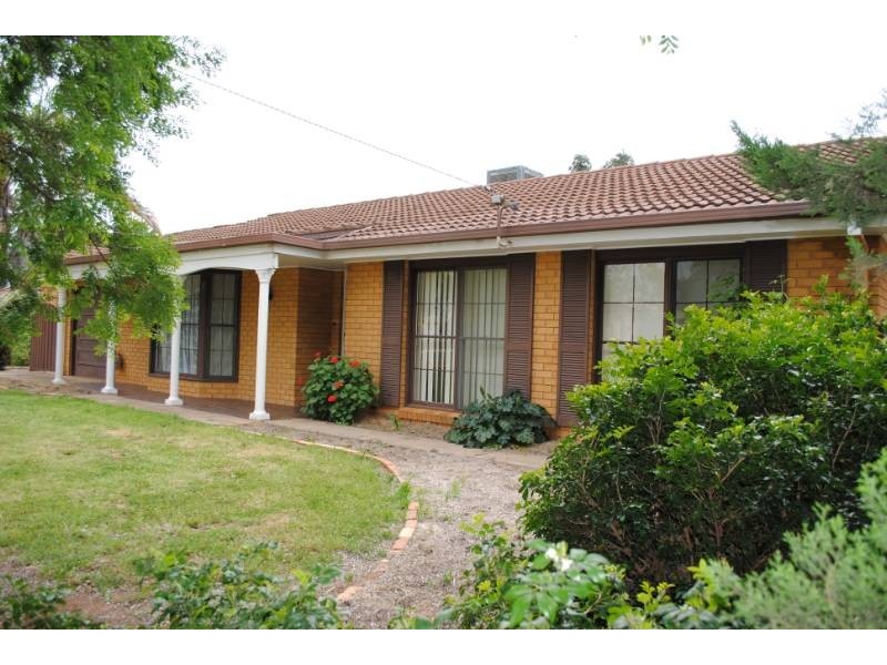 25 School Street, Hanwood NSW 2680