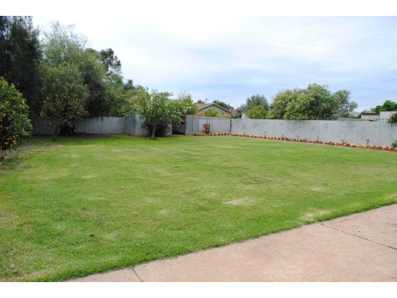 25 School Street, Hanwood NSW 2680