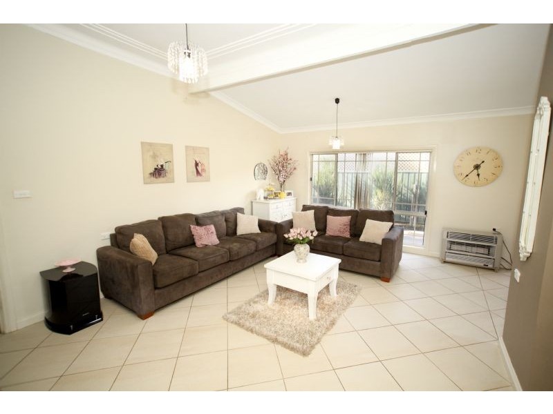 25 Groongal Avenue, Griffith NSW 2680