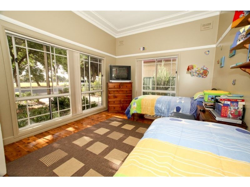 25 Groongal Avenue, Griffith NSW 2680