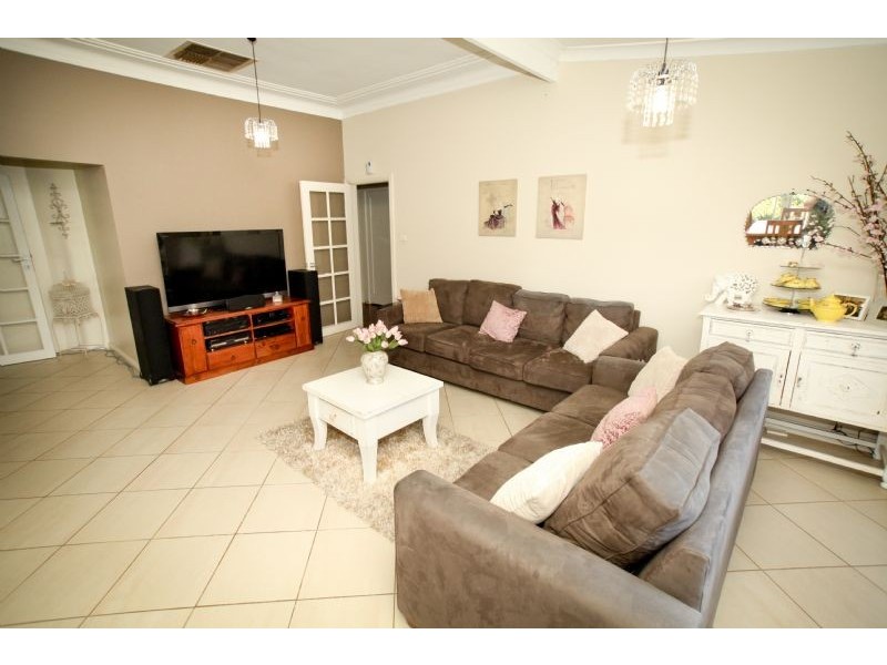 25 Groongal Avenue, Griffith NSW 2680