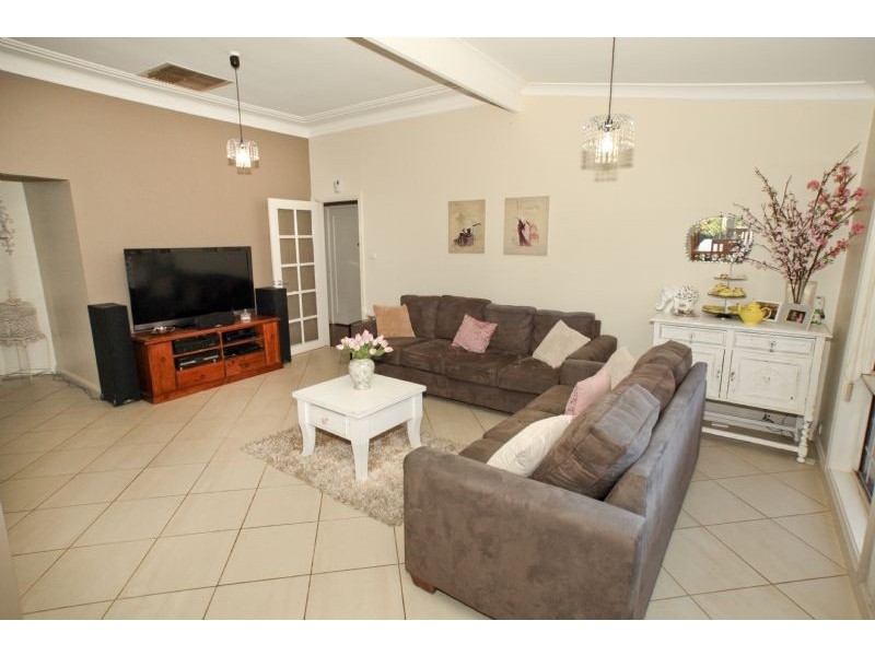 25 Groongal Avenue, Griffith NSW 2680