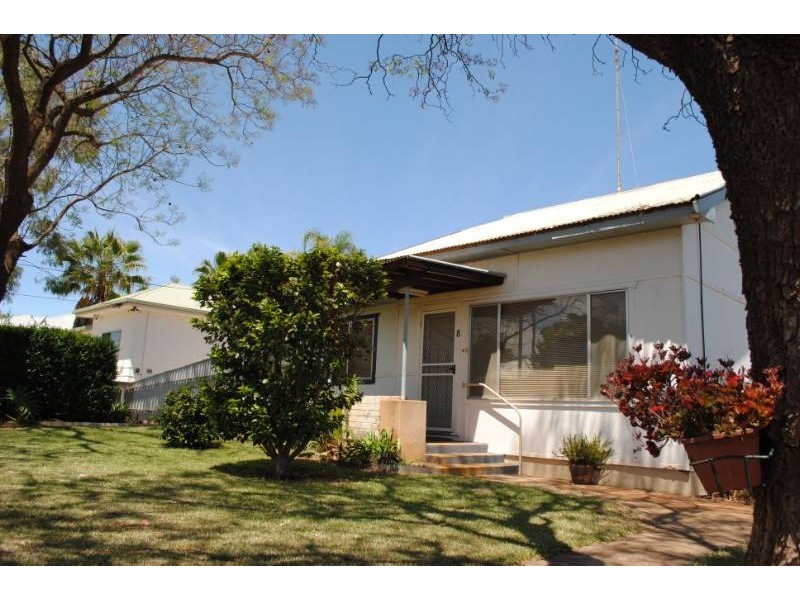 8 Doongara Street, Griffith NSW 2680