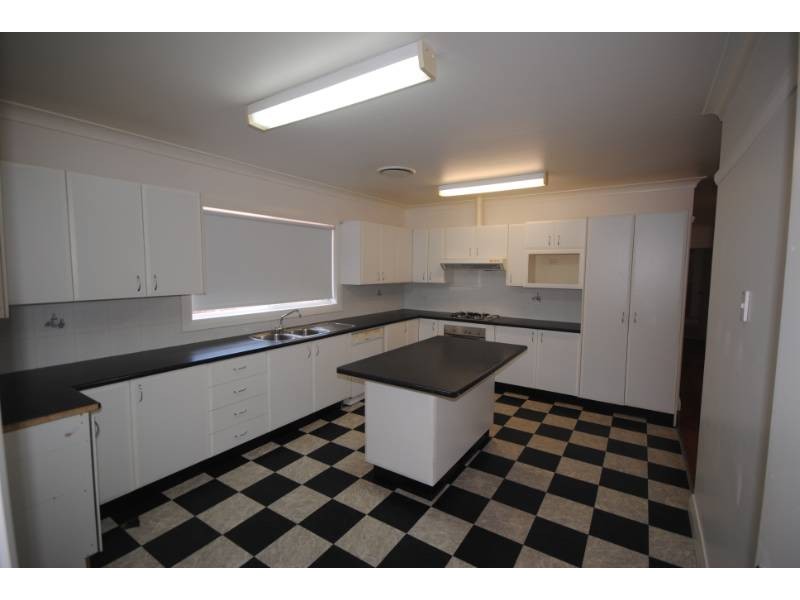 1/26 Boonah Street, Griffith NSW 2680