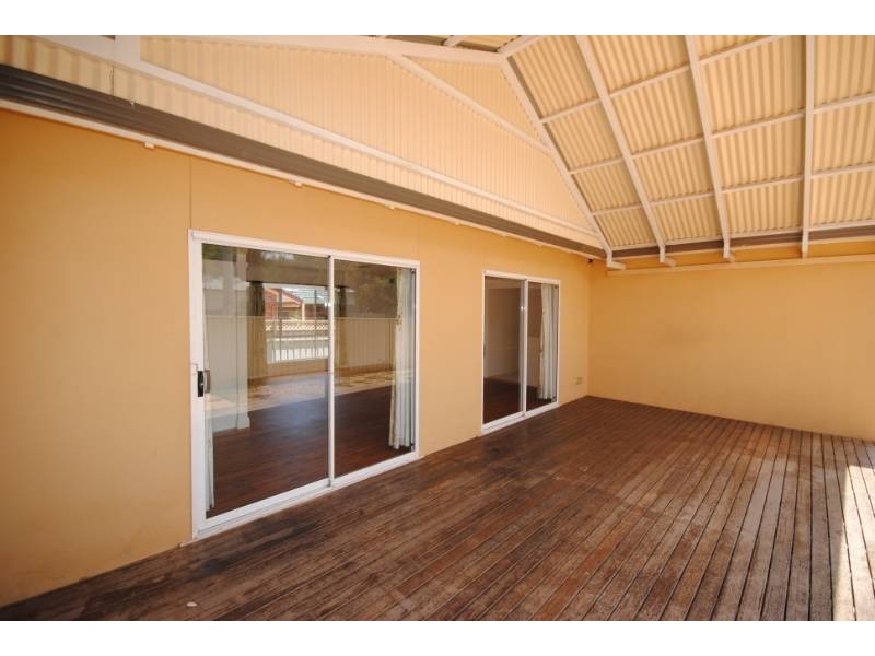 1/26 Boonah Street, Griffith NSW 2680
