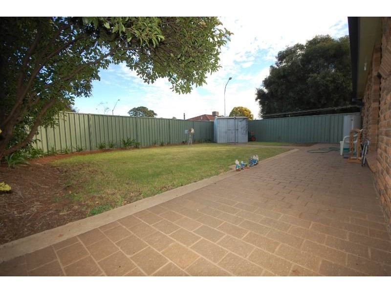1 Riddle Court, Griffith NSW 2680