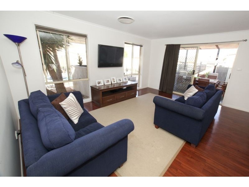 13 Ballestrin Street, Griffith NSW 2680