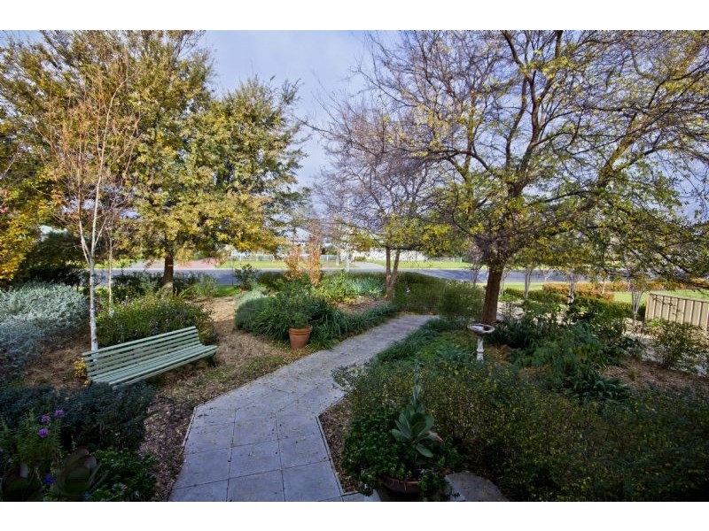 19 Carathool Street, Griffith NSW 2680