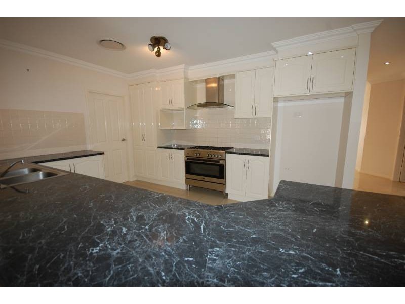 8 Summers Street, Griffith NSW 2680