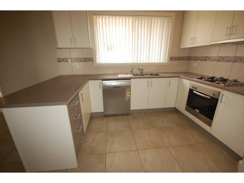 24 Northgrove Drive, Griffith NSW 2680