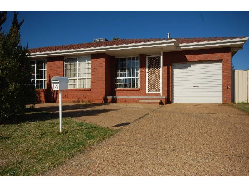 14 Wyvern Crescent, Griffith NSW 2680