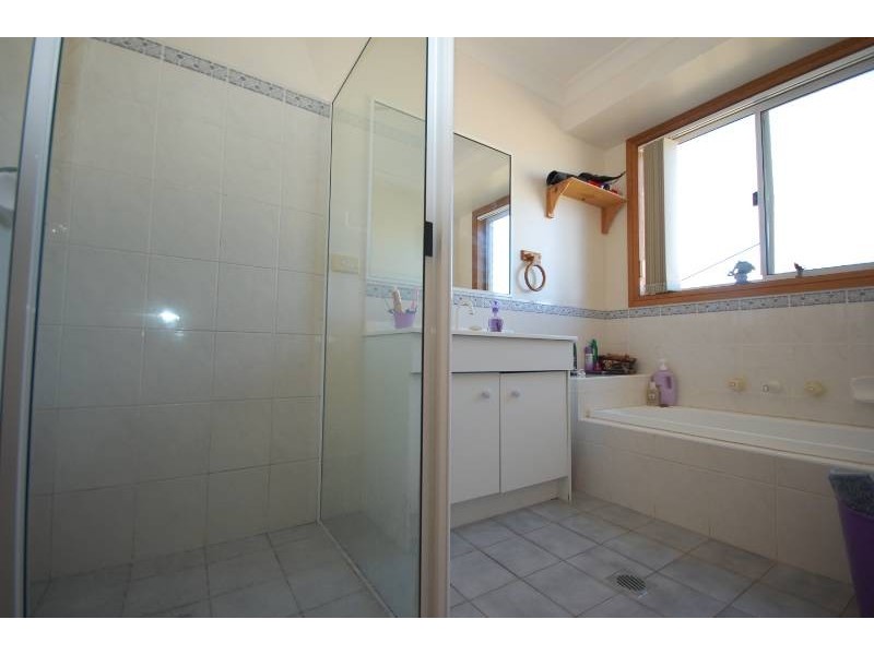 14 Wyvern Crescent, Griffith NSW 2680