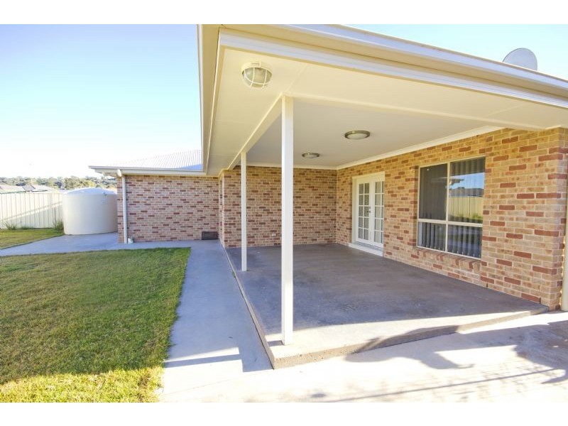 10 Bucello Street, Griffith NSW 2680