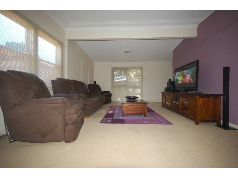 9 Baringa Street, Griffith NSW 2680