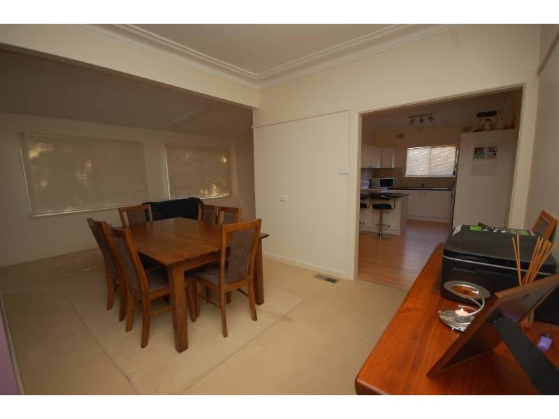 9 Baringa Street, Griffith NSW 2680