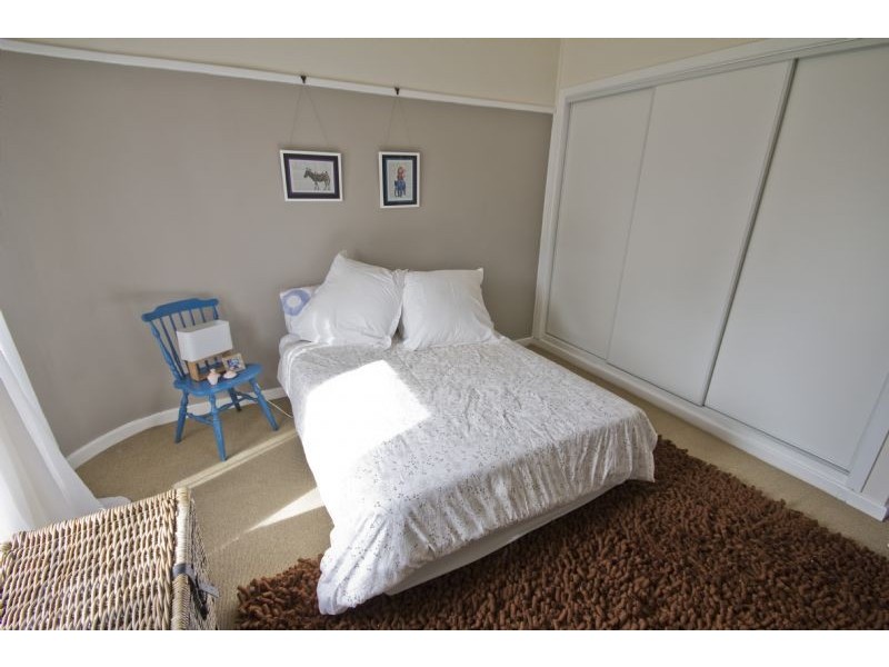 8 Baringa Street, Griffith NSW 2680